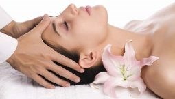 8 cách bấm huyệt chữa mất ngủ hiệu quả an toàn tại nhà